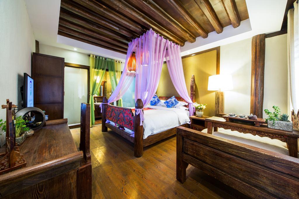 Lijiang Yuntian Palace Hotel Habitación foto